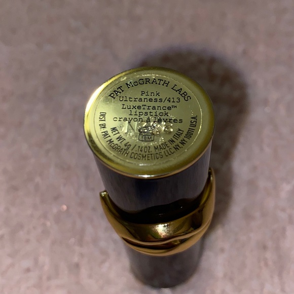 LuxeTrance Lipstick- Pink Ultraness & Psycho Candy - Picture 5 of 11